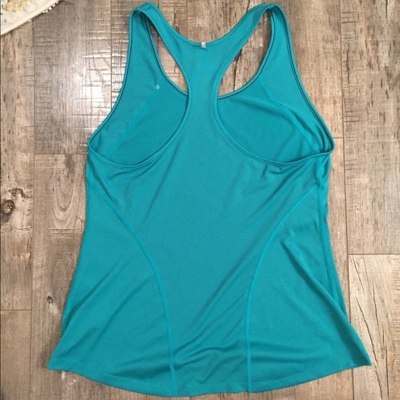 Old Navy Active Go-Dry Tank Top, Size M - Picture 5 of 6